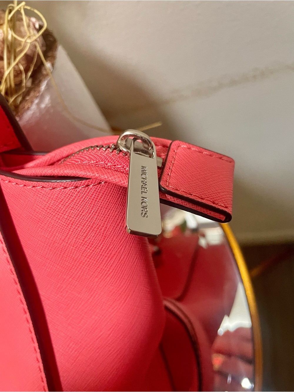 Like New Michael Kors Genuine Leather Pink Satchel convertible Selma - Picture 7 of 15
